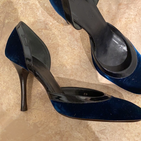 Celine navy blue velvet heels size 7 - Picture 2 of 4